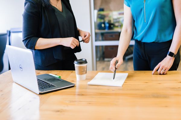 Beneficios de contratar tu seguro de empresa con una Agencia Vinculada de seguros